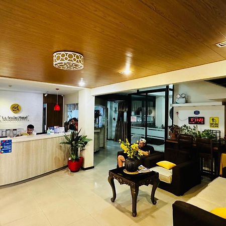 La Anclar Hotel Davao City Exteriör bild