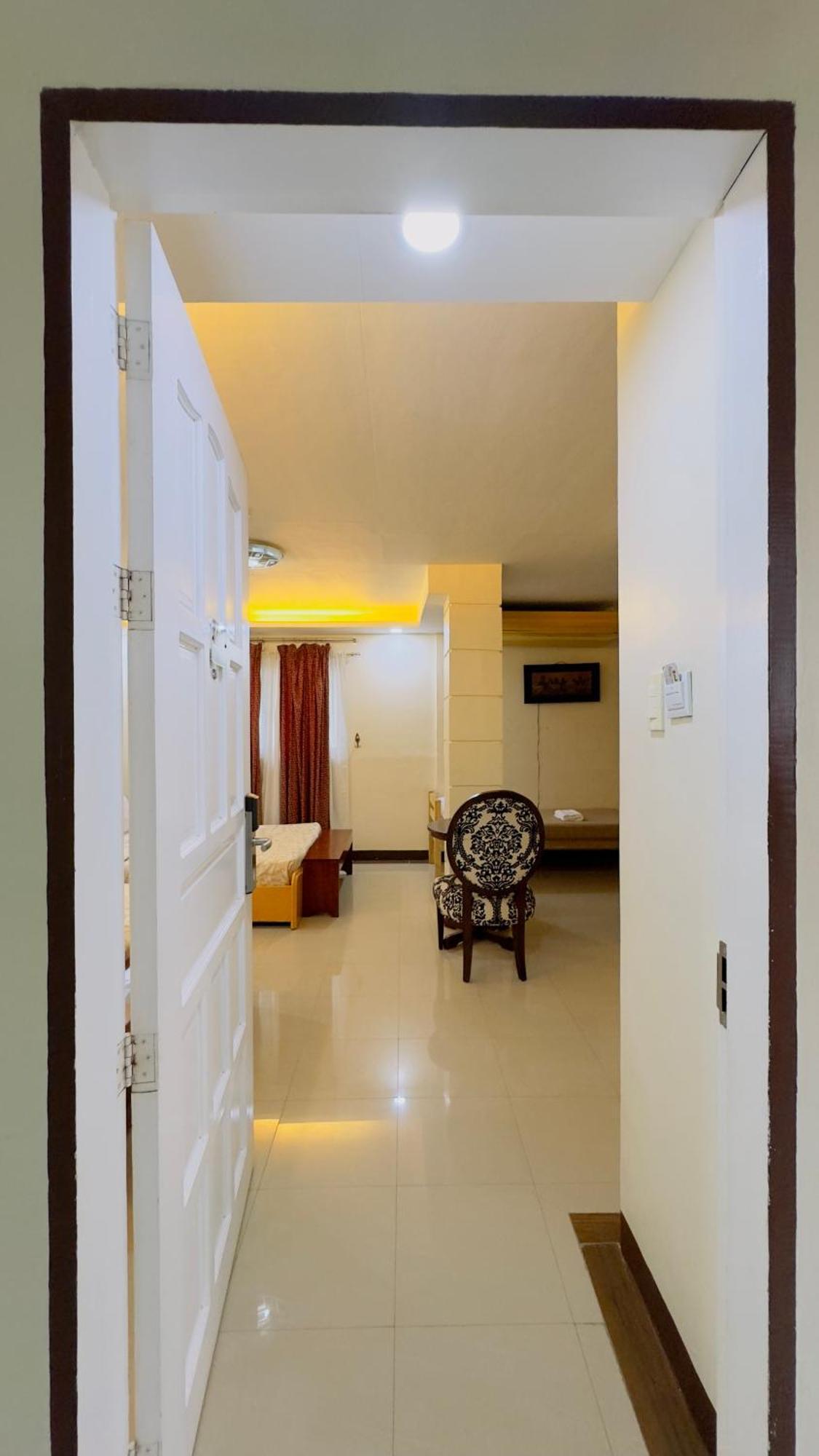 La Anclar Hotel Davao City Exteriör bild