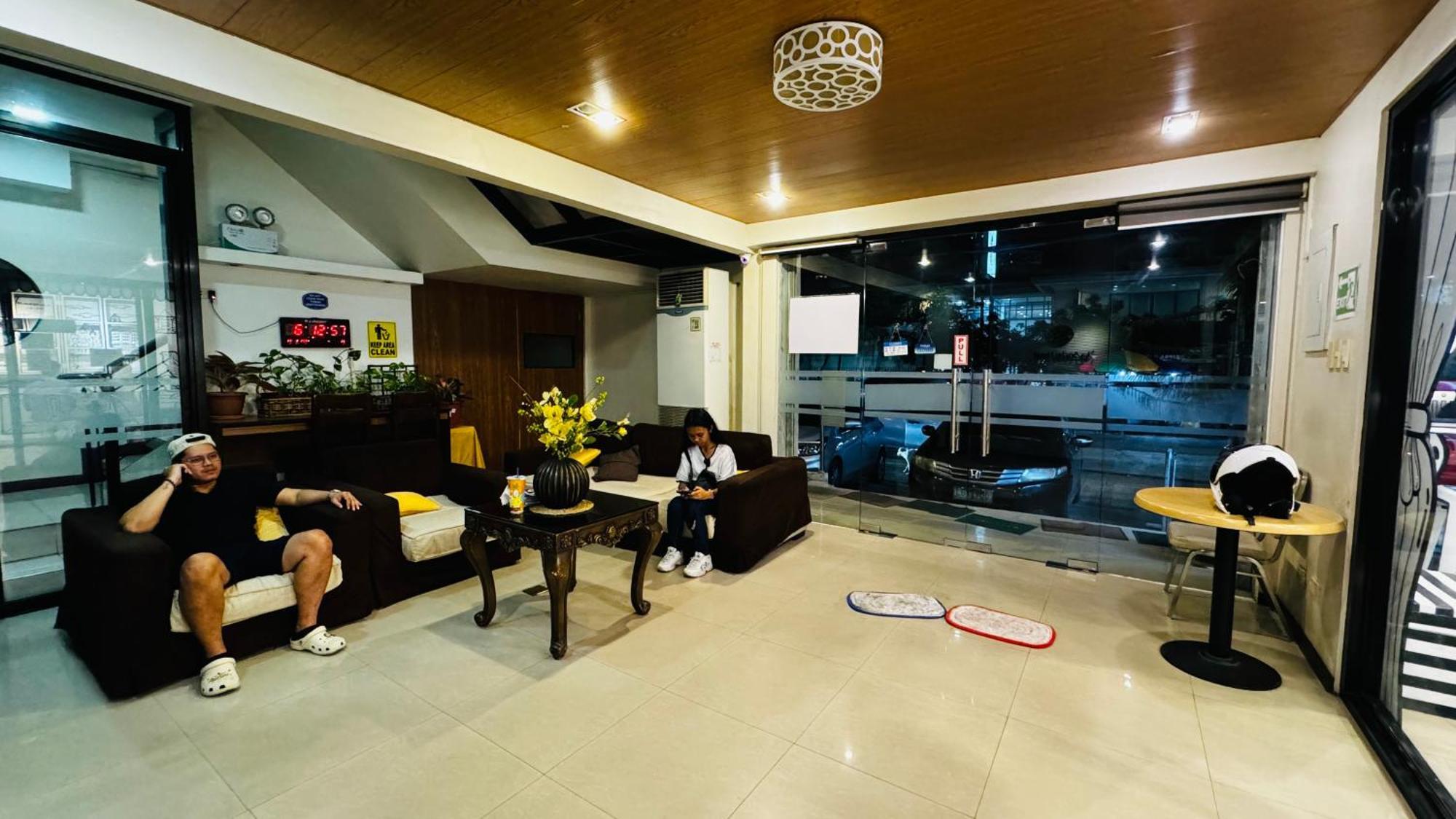 La Anclar Hotel Davao City Exteriör bild